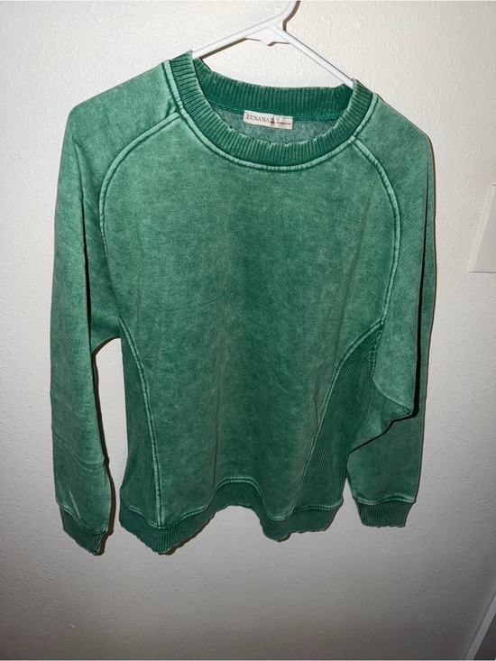 Zenana Outfitters Tops - Zenana Outfitters Crewneck Pullover Sweatshirt NWOT